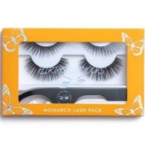 FLIRTACIOUS LOOKS COSMETICS
Monarch Lash Pack